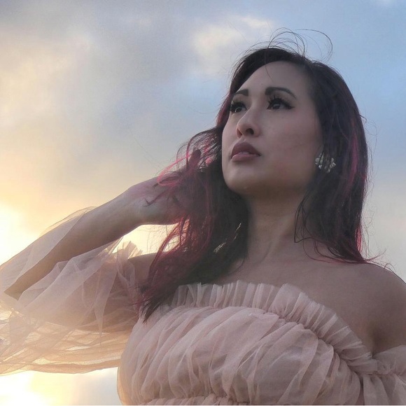 On Twelth off-shoulder blush tulle ruffle babydoll blouse sheer sleeves - Picture 3 of 3